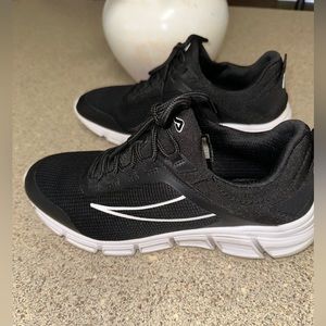 Fila Set Apart 1RM00964-013 Women's Black Mesh Lifestyle Sneakers (Unisex)